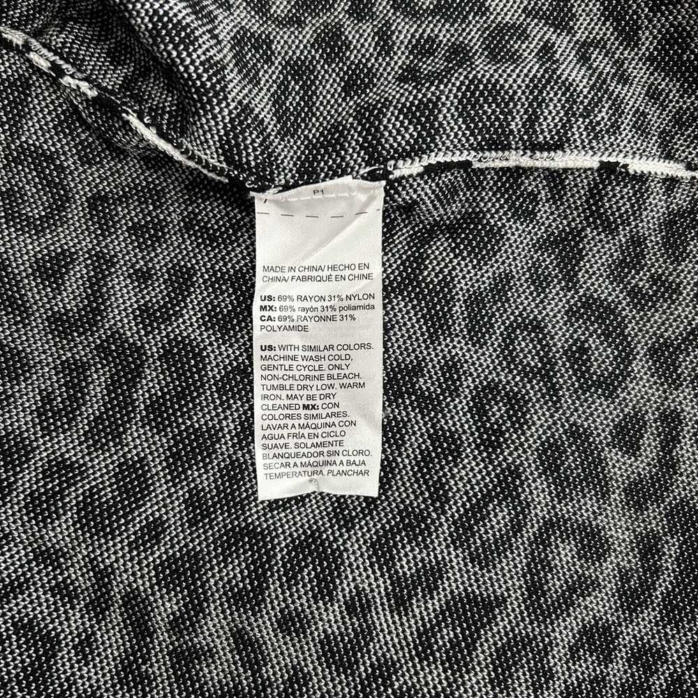 Chico's Black White Open Front Cheetah Print Sweater Blazer Cardigan Size 3 (XL) - Picture 10 of 11